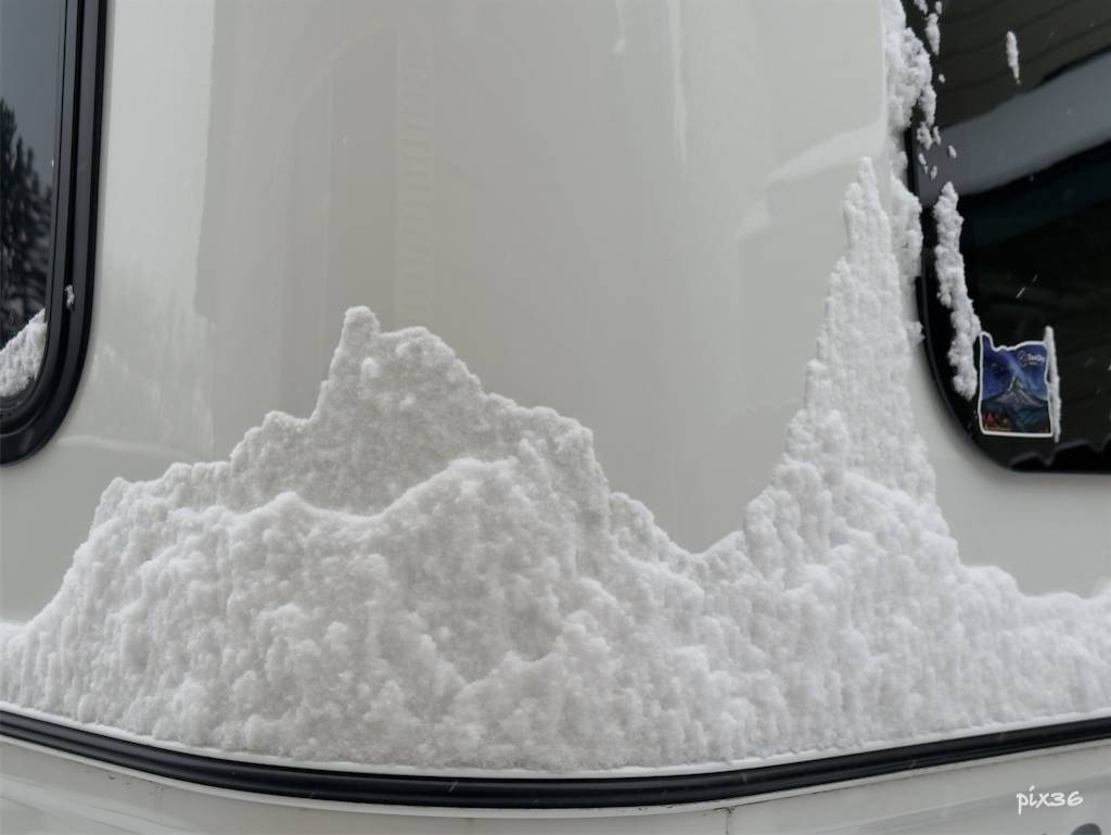 snow-mountains.jpg